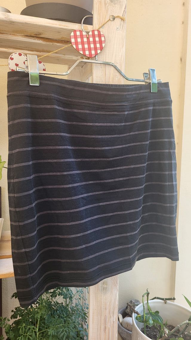 Falda negra rayas OVS talla S