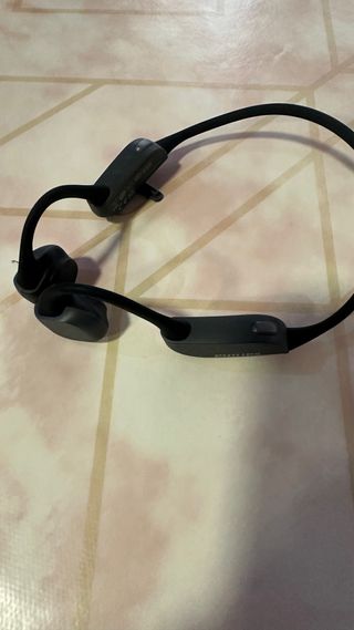 Auriculares Philips deportivos.