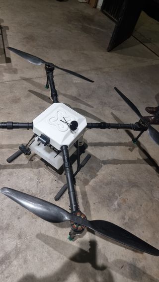 Dron fumigador L26 Colibrí