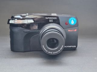 Olympus Superzoom 120 Cámara compacta