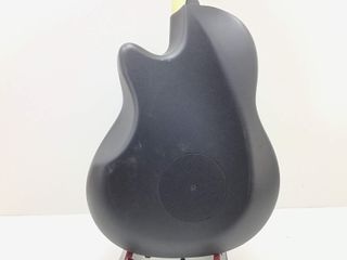 E672722-0 Guitarra Electrica Ovation Pro Series
