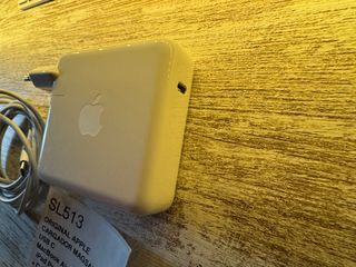 Cargador Apple MagSafe 87W USB-C