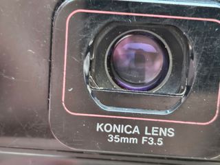 Konica A4: Cámara compacta