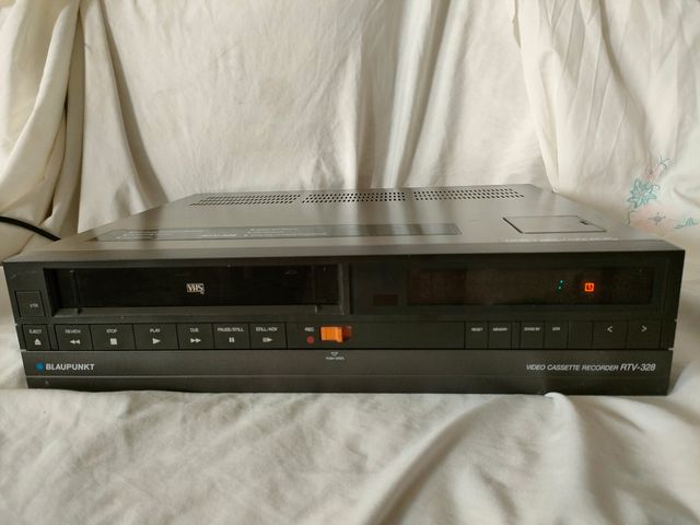 VHS RTV-328 - Videocassette Recorder