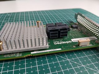 Controladora RAID ADAPTEC para 8 Discos ASR-8805
