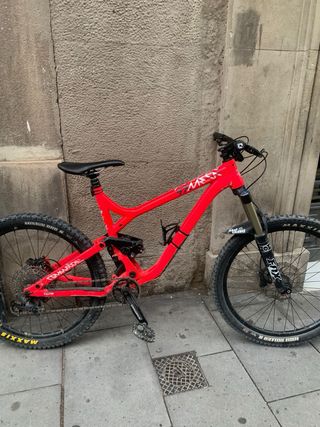 Commencal Meta SX roja