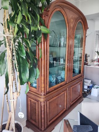Vitrina armario madera salón