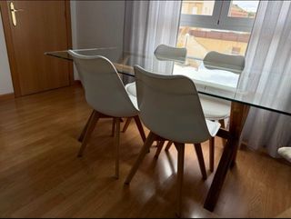 Mesa cristal JYSK - Comedor