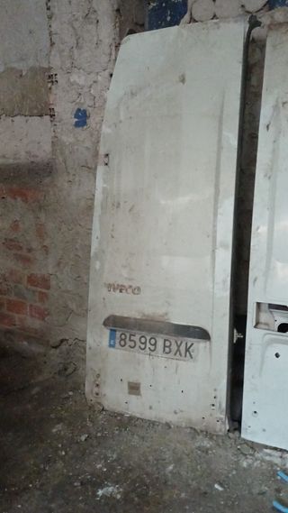 Puertas traseras iveco Daily City + Capó