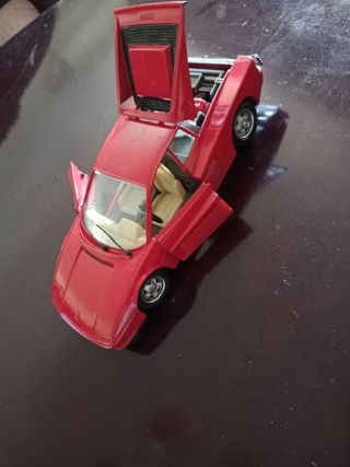 Maqueta coche Ferrari Testarrossa 1984