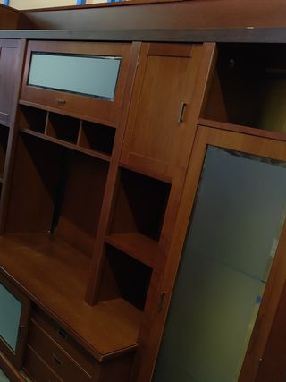 Mueble salón madera