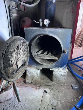 Caldera a legna usata - Consegna a domicilio