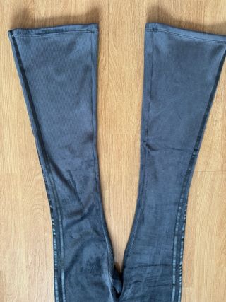 Pantalones campana Adidas rib flared mujer talla S