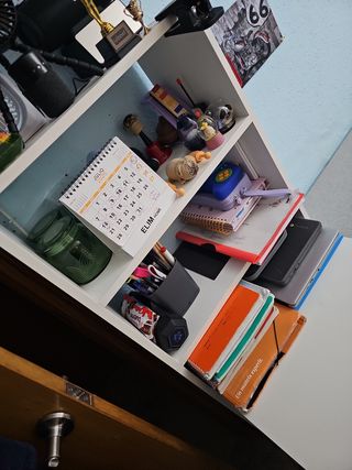 Escritorio con estantería blanco