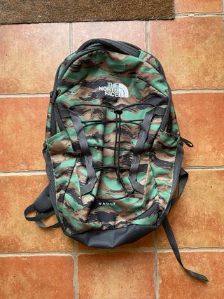 Mochila The North Face Vault camuflaje