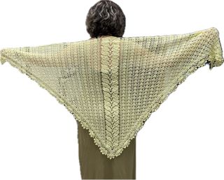 Chal crochet amarillo algodón