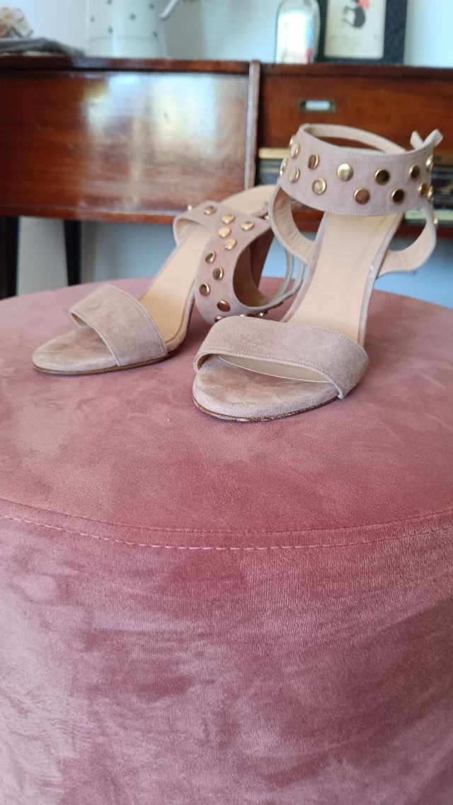 Sandalias Hoss Intropia beige, talla 39