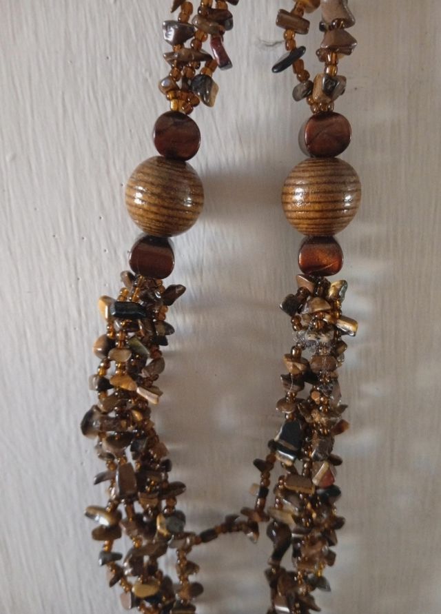 Collana marrone e oro - Pietre