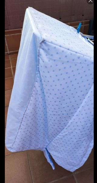 Minicuna bebé c/colchón y ropa