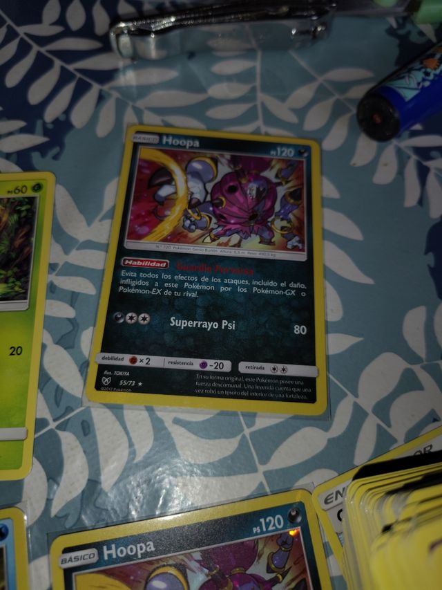 Lote de cartas Pokémon más de 100 cartas