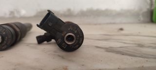4 Inyectores diesel usados y bomba de alta.