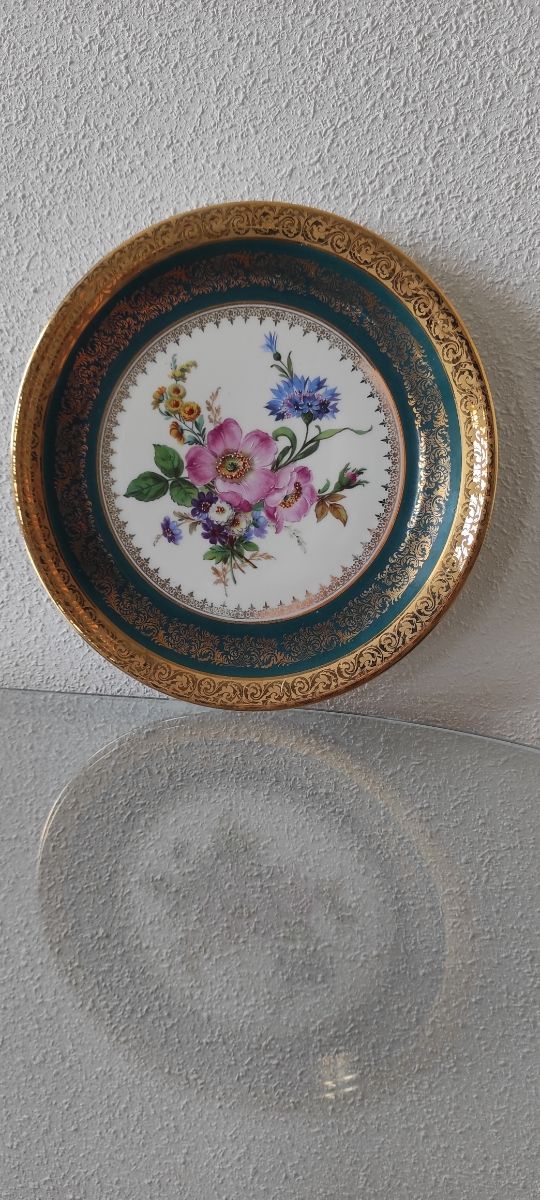 Piatto in porcellana di Limoges con fiori e oro
