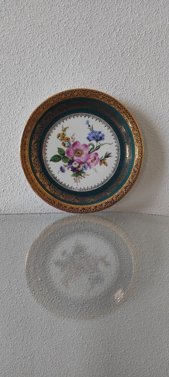Piatto in porcellana di Limoges con fiori e oro