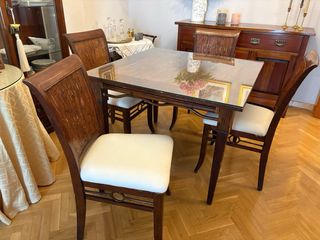 Mesa de comedor caoba maciza con cristal y sillas
