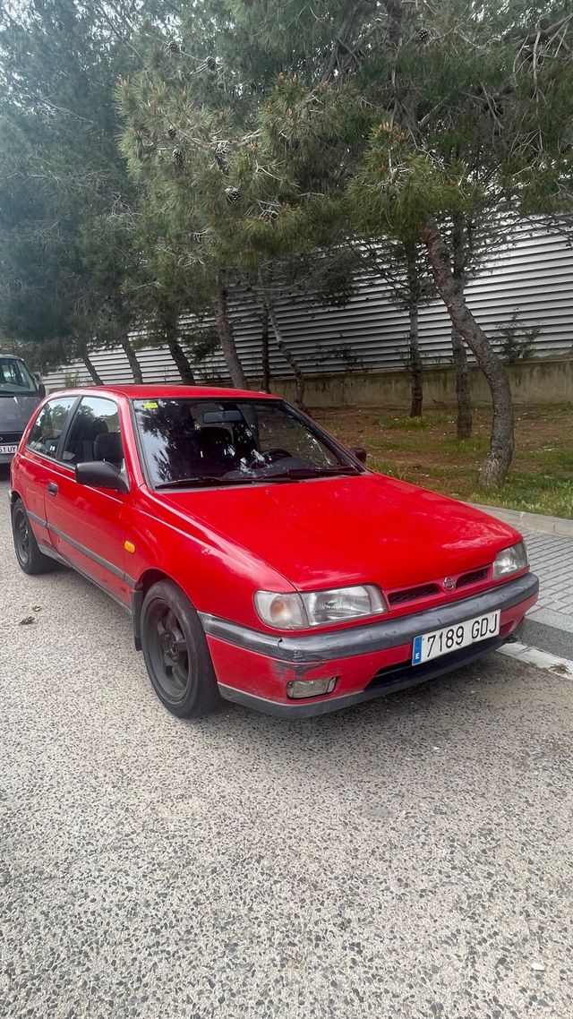 Nissan Sunny 1993