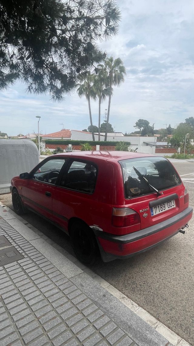 Nissan Sunny 1993