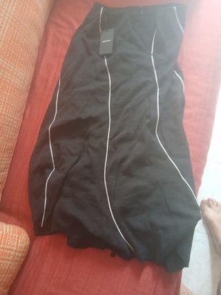 Falda Massimo Dutti negra - NUEVA