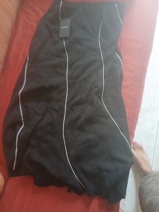 Falda Massimo Dutti negra - NUEVA