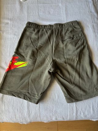 Shorts Nike talla S - Verde Militar