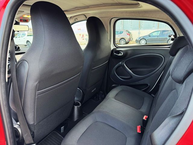 Smart Forfour 0.9  90CV SS PASSION AUTOMÁTICO con ACABADO BRABUS Y CAPOTA DE LONA!