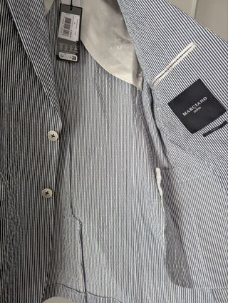 Guess. Traje hombre T. 46