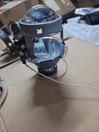 Faros de coche LED - Proyectores