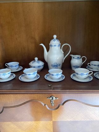 Juego café porcelana azul y blanco de 12 servicios