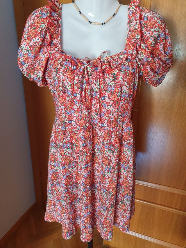 Vestido floral rojo verano