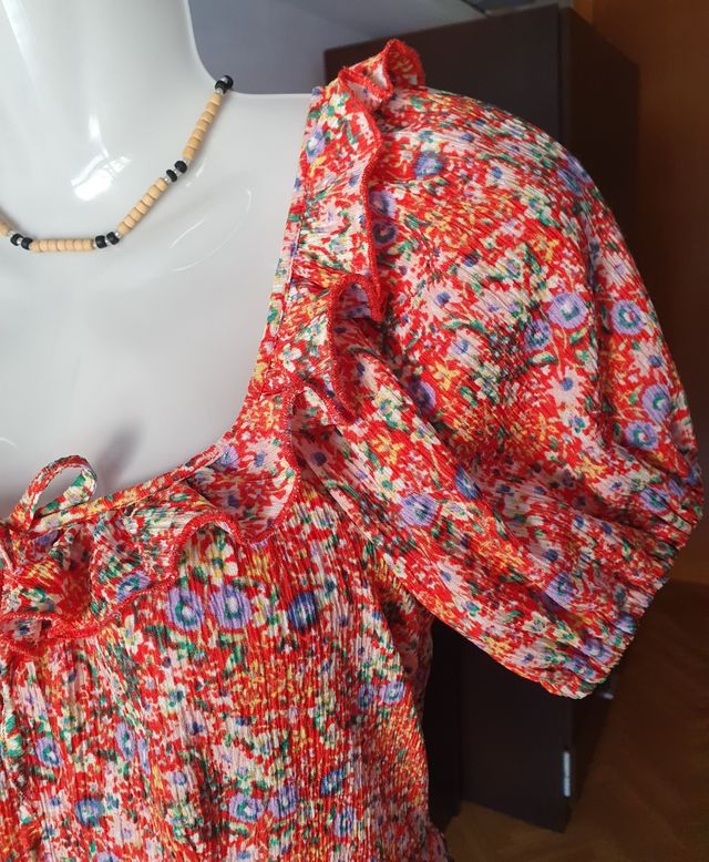 Vestido floral rojo verano