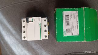 Interruptor Diferencial Schneider 4P 63A 300mA