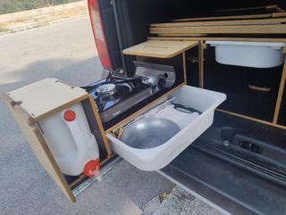 Mueble camper cama y cocina
112 x 65 x 40 cm
