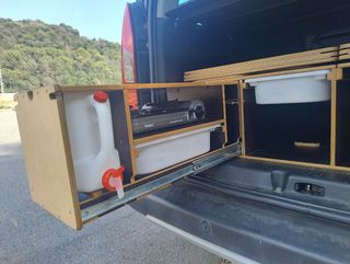 Mueble camper cama y cocina
112 x 65 x 40 cm
