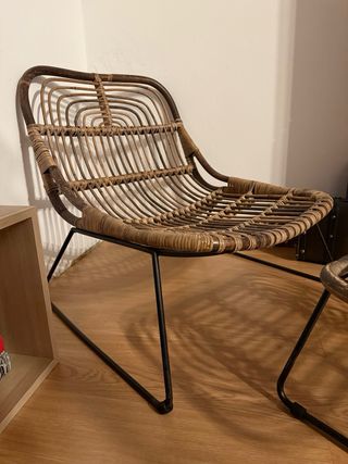 Butaca mimbre y reposapiés marrón VENTA URGENTE