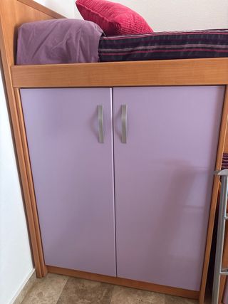 Habitación litera - armario, colchones y almohadas