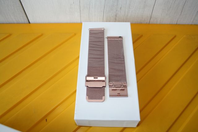 Correa de reloj de malla rosada