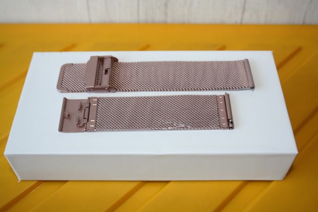 Correa de reloj de malla rosada