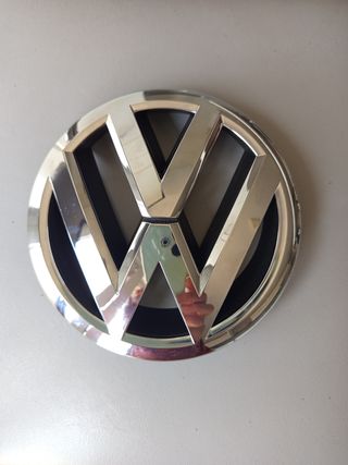 Emblema frontal VW 