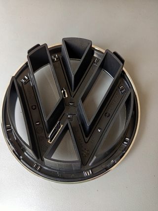 Emblema frontal VW 
