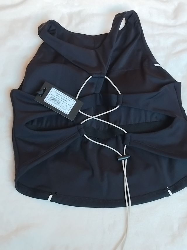 Top deportivo Black Limba - Negro