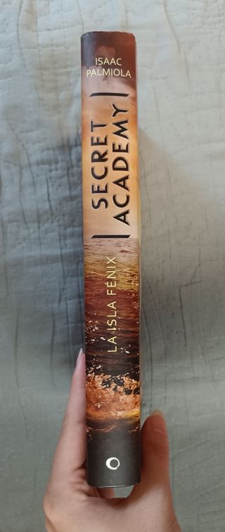 Secret Academy. La isla Fénix